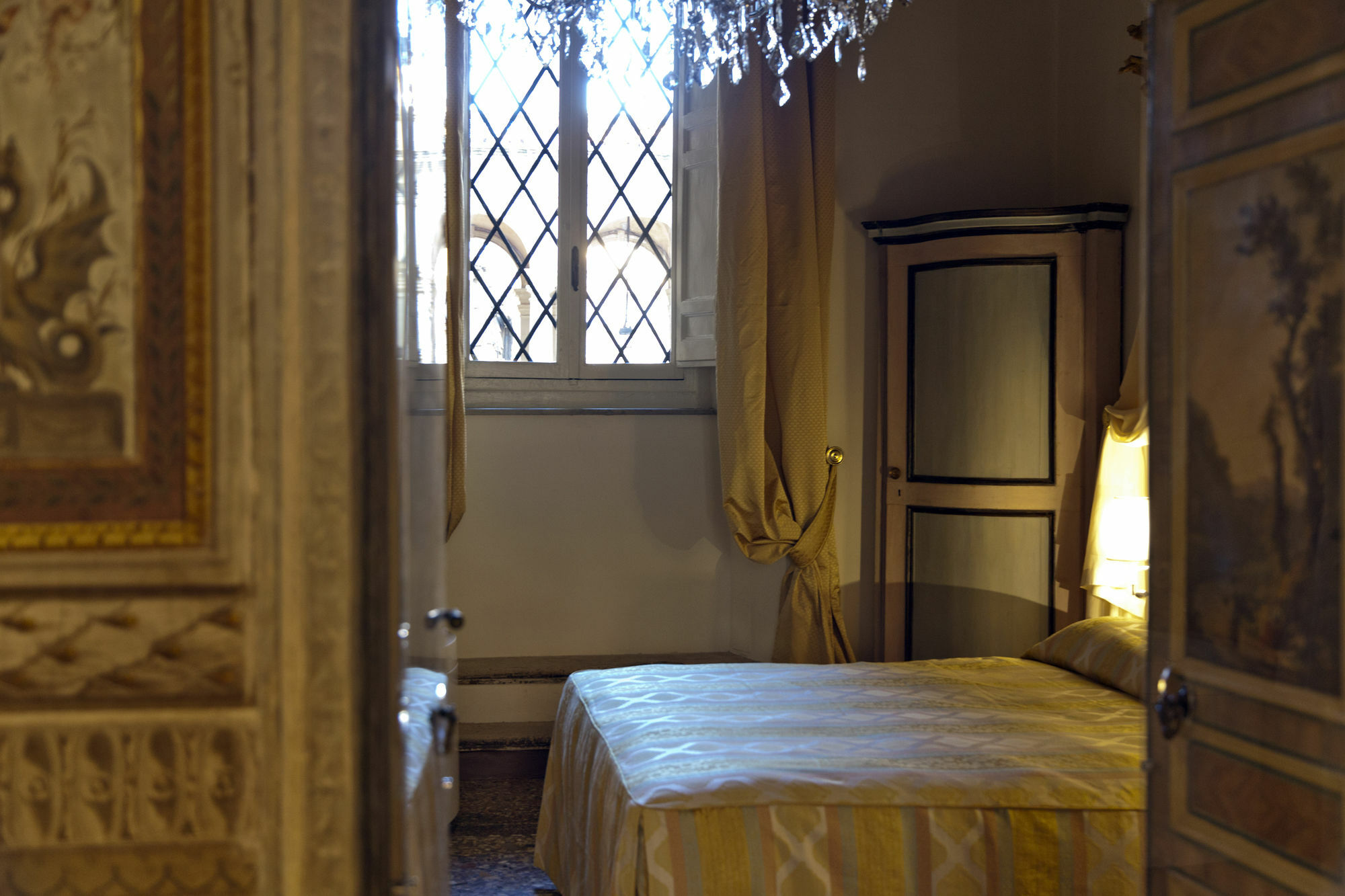 Апартаменты Casa A Palazzo Borghese Рим Экстерьер фото